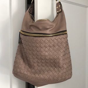Mauve / blush hand bag